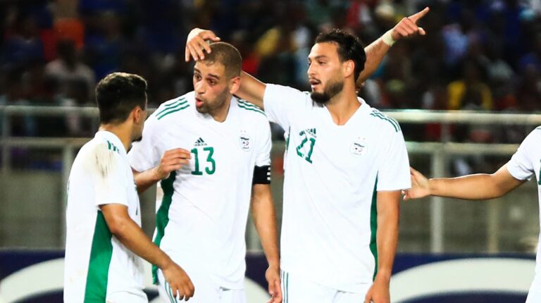 Islam Slimani, Algérie