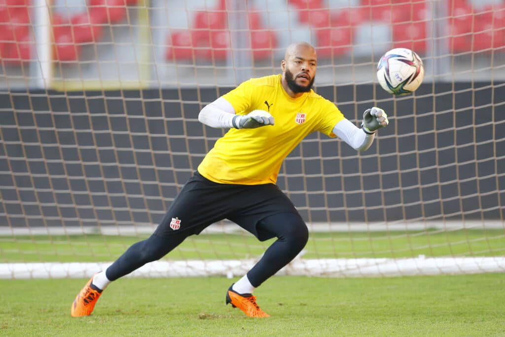 Rais Mbolhi, CR Belouizdad