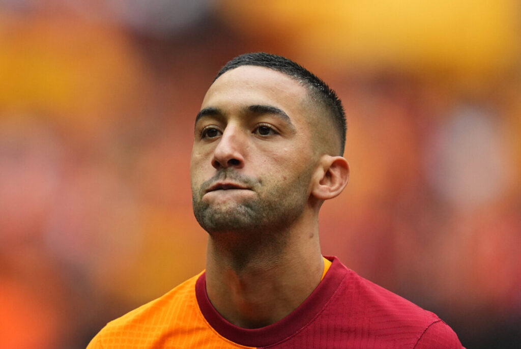 Galatasaray : le coach allume Ziyech et Zaha après la déroute !